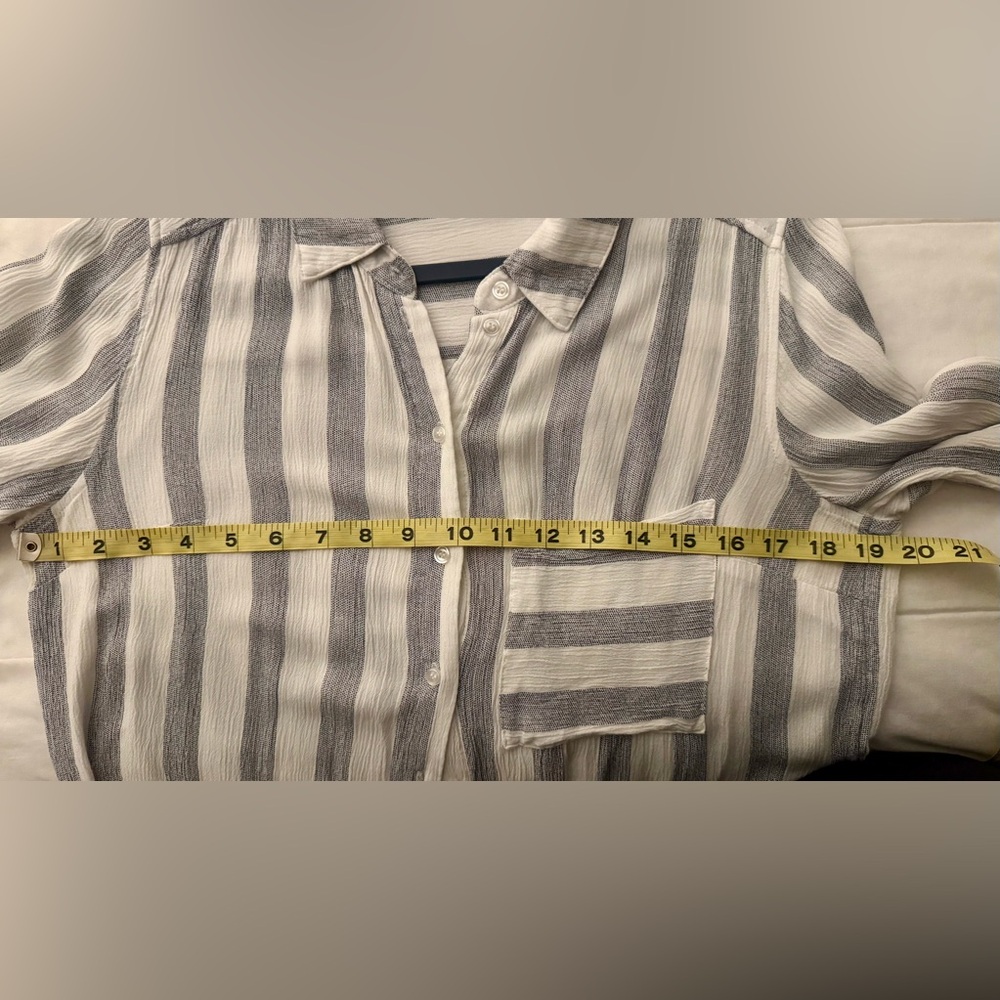 Market & Spruce Striped Button Down Shirt Medium Coastal Lightweight in Medium - Picture 6 of 6